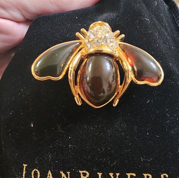 Joan Rivers Jewelry - Joan Rivers Amber  Bee Brooch